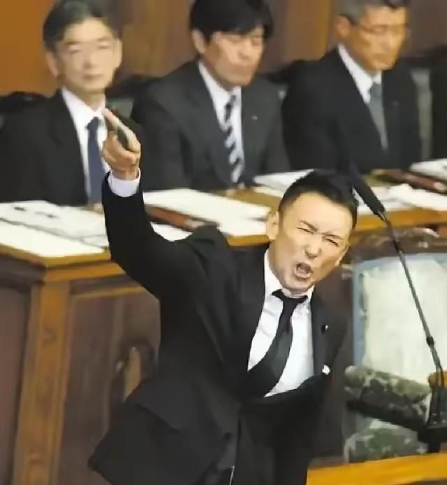近日，日本国会议员山本太郎在国会发言时说：我们不应该仇视中国，中国军队从来没有踏