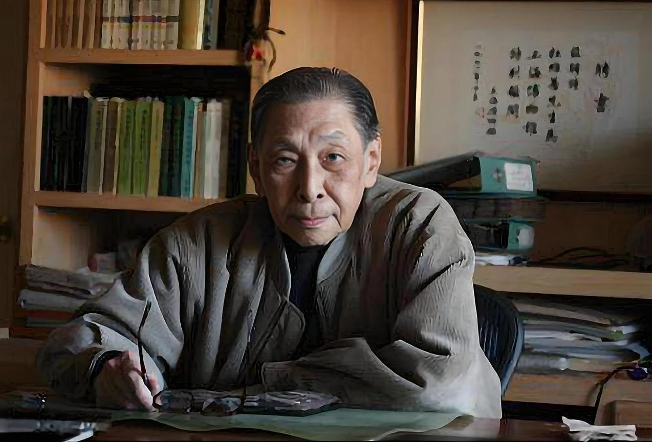 1991年，杜月笙的儿子杜维善来到北京，想要收回父亲当年购置的四合院，但所有住户