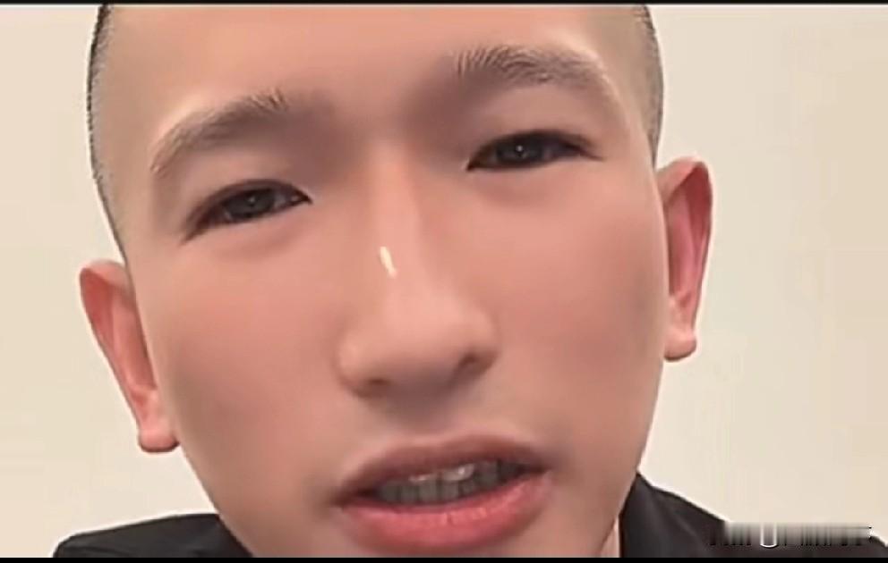 舒克分析狗磊背后绝对有老板,凭他的头脑不可能在互联网扬言!舒