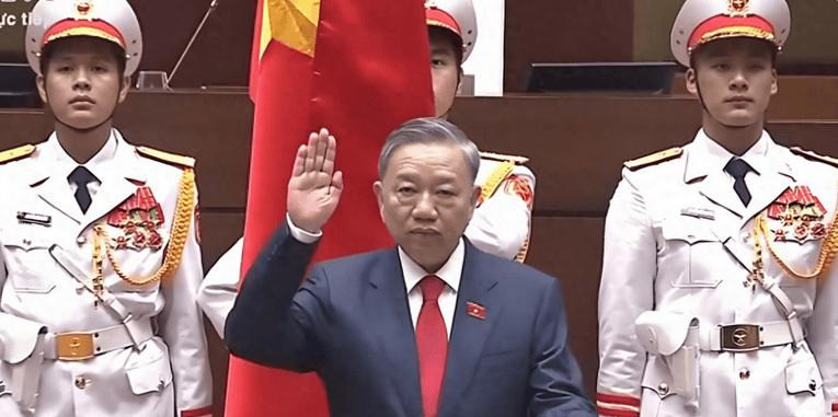 越南被坑了美国说话不算数越南万万没想到，自己对美国掏心