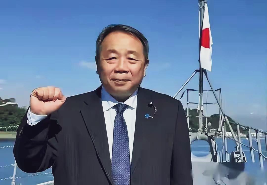 汉奸石平昨天去台湾，说了什么我这里也就不重复了，我只想告诉大家，他不只是背叛了国