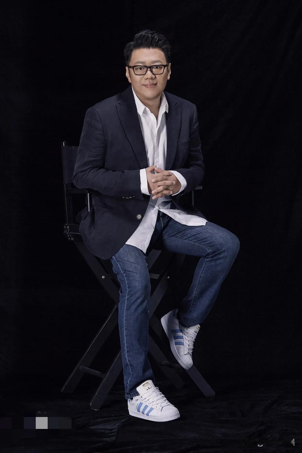 周迅的眼光从未变过，不论是雷鸣，贾宏声，朴树，李亚鹏还是李大齐，都是那种文艺范十