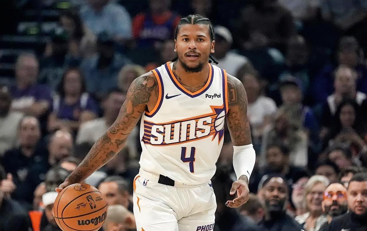 新赛季常规赛打到目前！！火力四大弃将的表现！！1. 卡姆·惠特摩尔，目前效力于