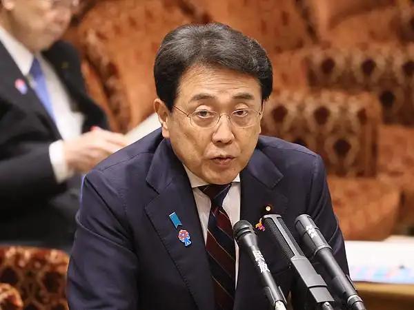 看到中国获得胜利，日本决定不向特朗普下跪，要求美国彻底取消关税！ 日本正与美