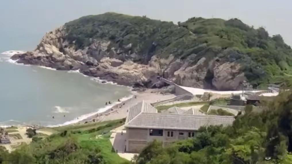 一旦台海爆发冲突，最难啃的骨头不是台湾本岛，而是距大陆仅50公里的东引岛！很多人