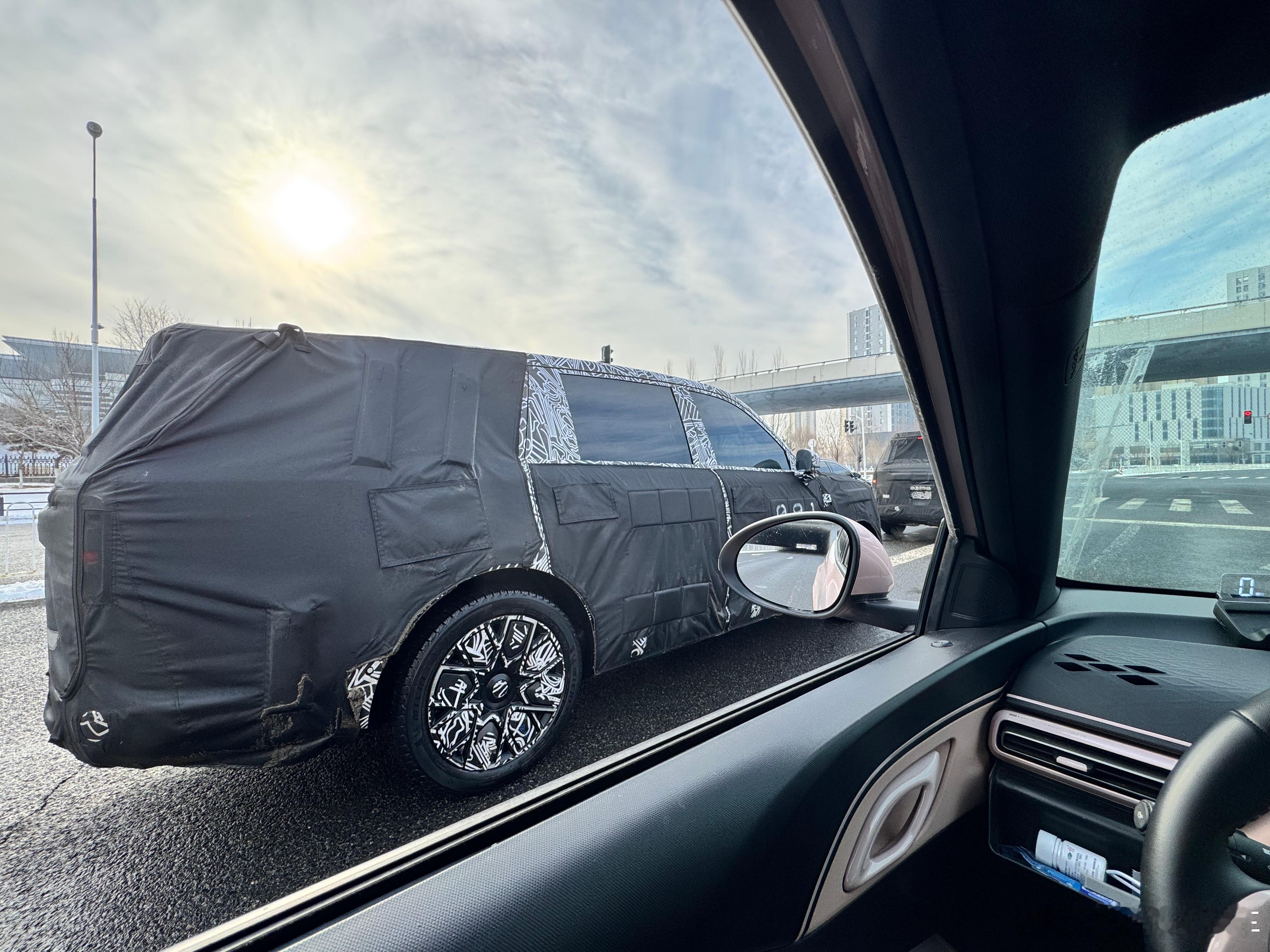 小米这新车真是巨无霸小米汽车小米昆仑