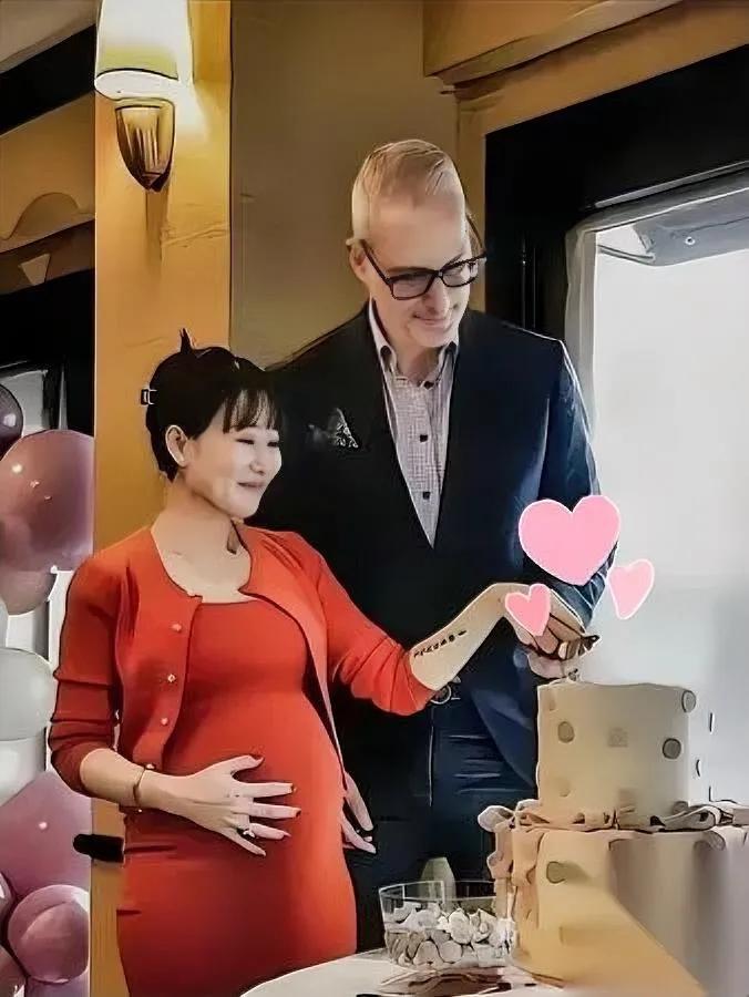 南京Lily这操作太狠了！38岁孕妇逆袭绝了产检路上捡了个72岁教授？这