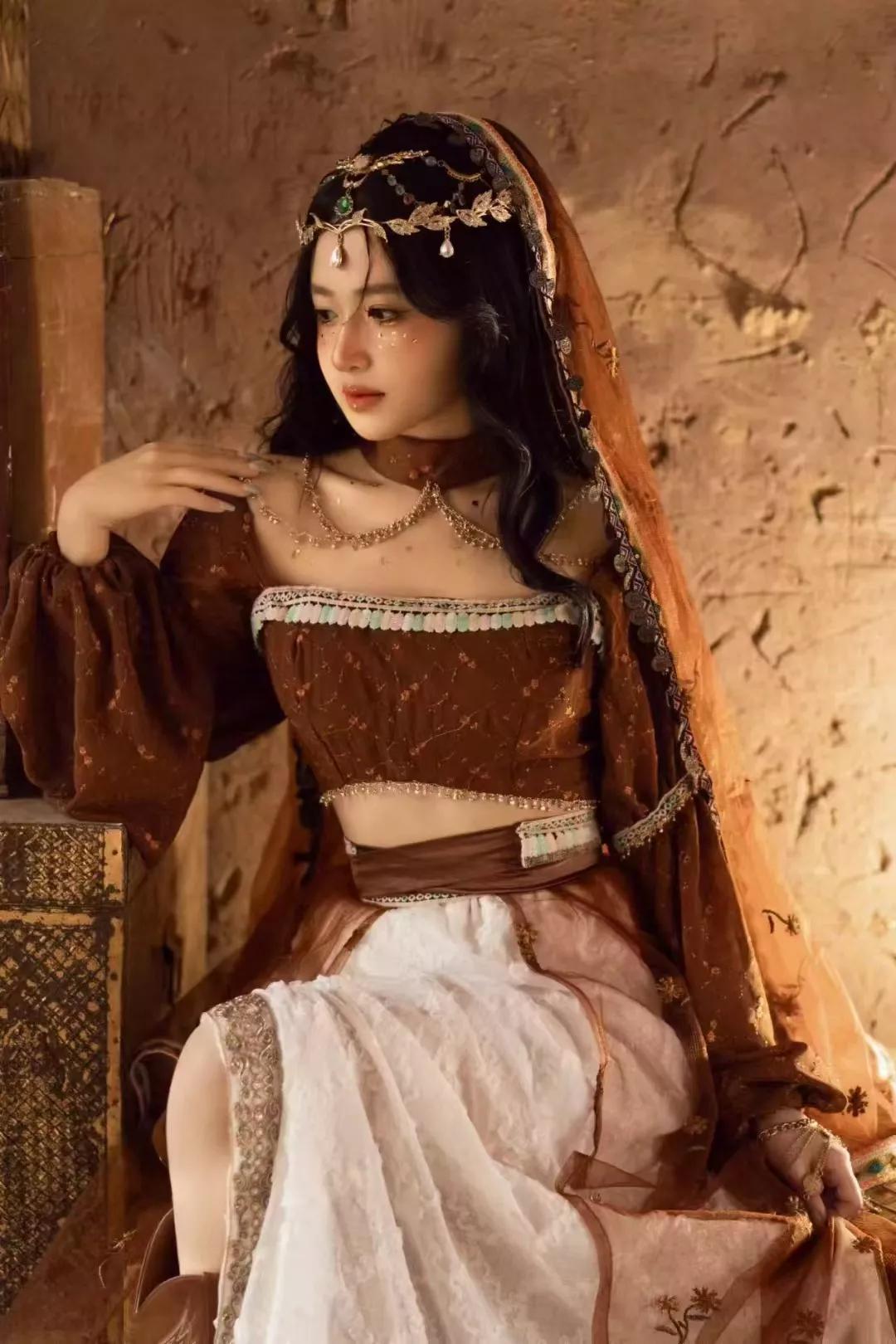 你到过新疆喀什吗，这里有与中原不一样的风景与风土人情，这里美女如云，酷似千年以前