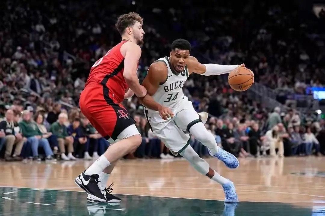 雄鹿不笨，火箭不傻！但凡字母哥愿意来火箭，火箭筹码谁便挑。别说什么申京，阿门是核