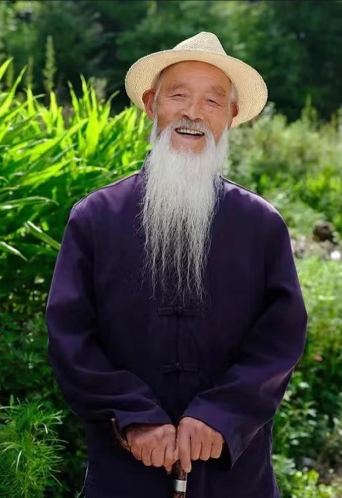 在保持良好的生活质量中，优雅地老去。………………………比起仅仅是延长寿命却失