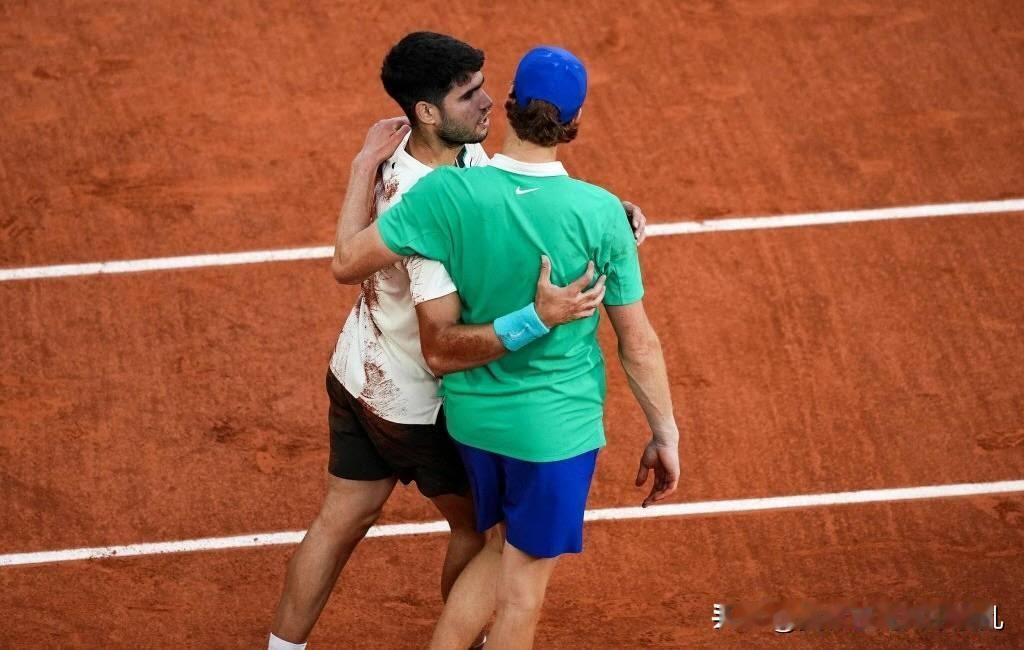 三缺一，总决赛最后一个四强席位留给谁？6-4、6-1，随着头号种子阿尔卡