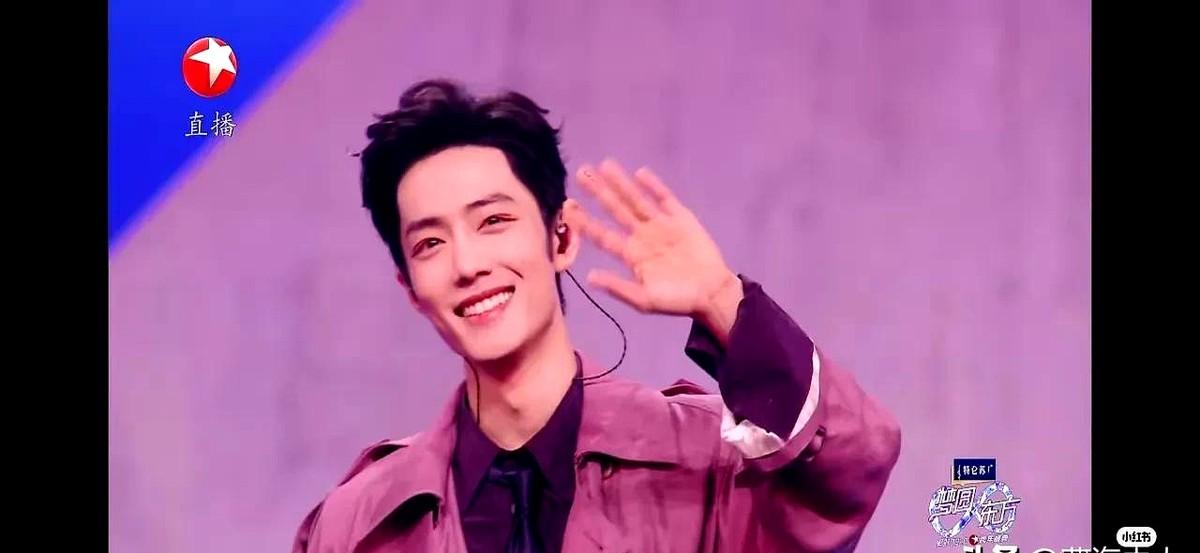 肖战这压轴舞台，简直是他2025年的年度总结。东方卫视跨年盛典直接官宣他压轴