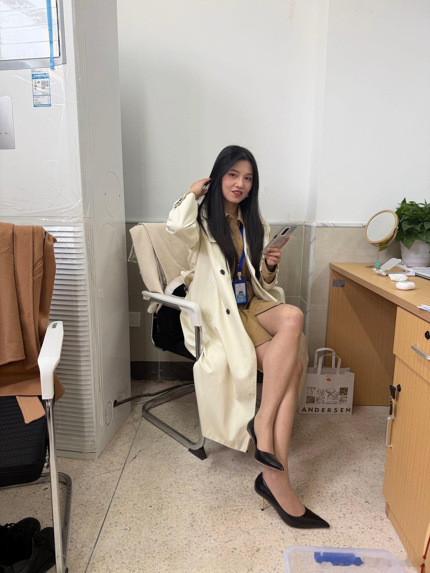 好有亲和力的HR小姐姐~