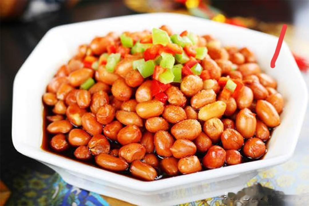 冬天到了，北方人开始猫冬了，烫一壶酒，配几个下酒菜，惬意得很。请问下面五个下酒菜