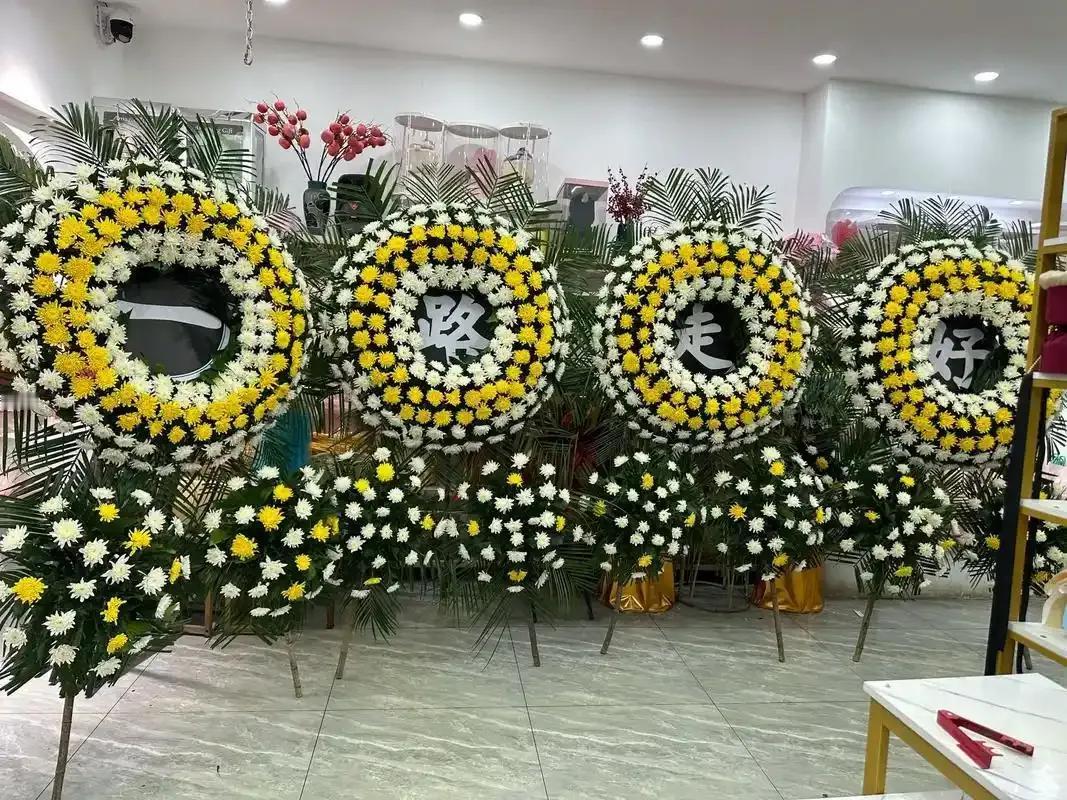 被揍两次还丟了女朋友[捂脸哭]一生性耿直的男孩谈恋爱了，忽然有一天，女孩发信息告