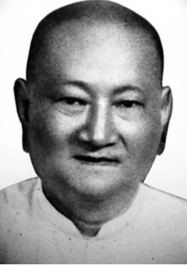 1949年上海解放，黄金荣留沪扫大街，杜月笙赴港病逝，同为青帮大佬的顾竹轩却被陈