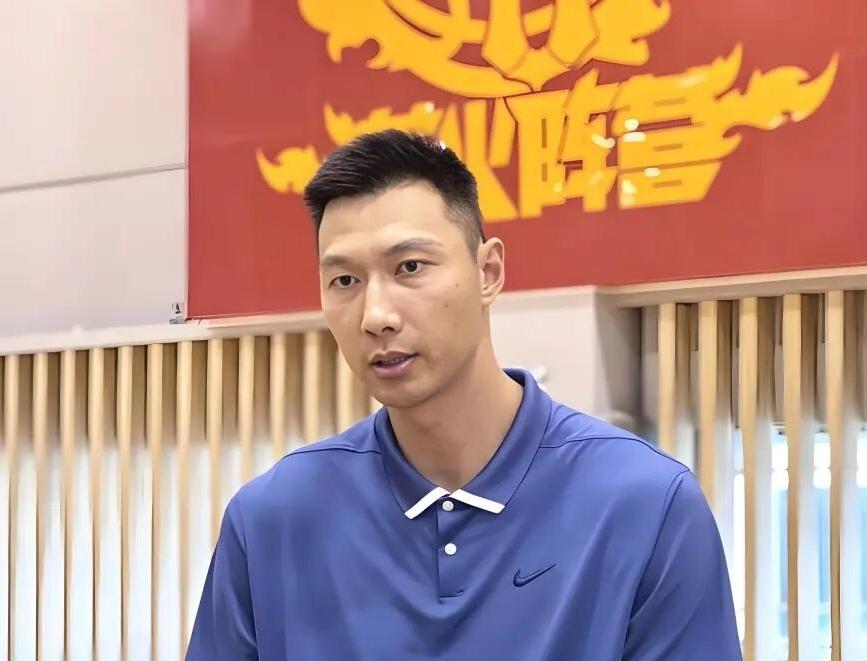 宏远为阿联规划双重管理岗位，全职坐班安排暂未达成共识广东宏远管理层为易建联