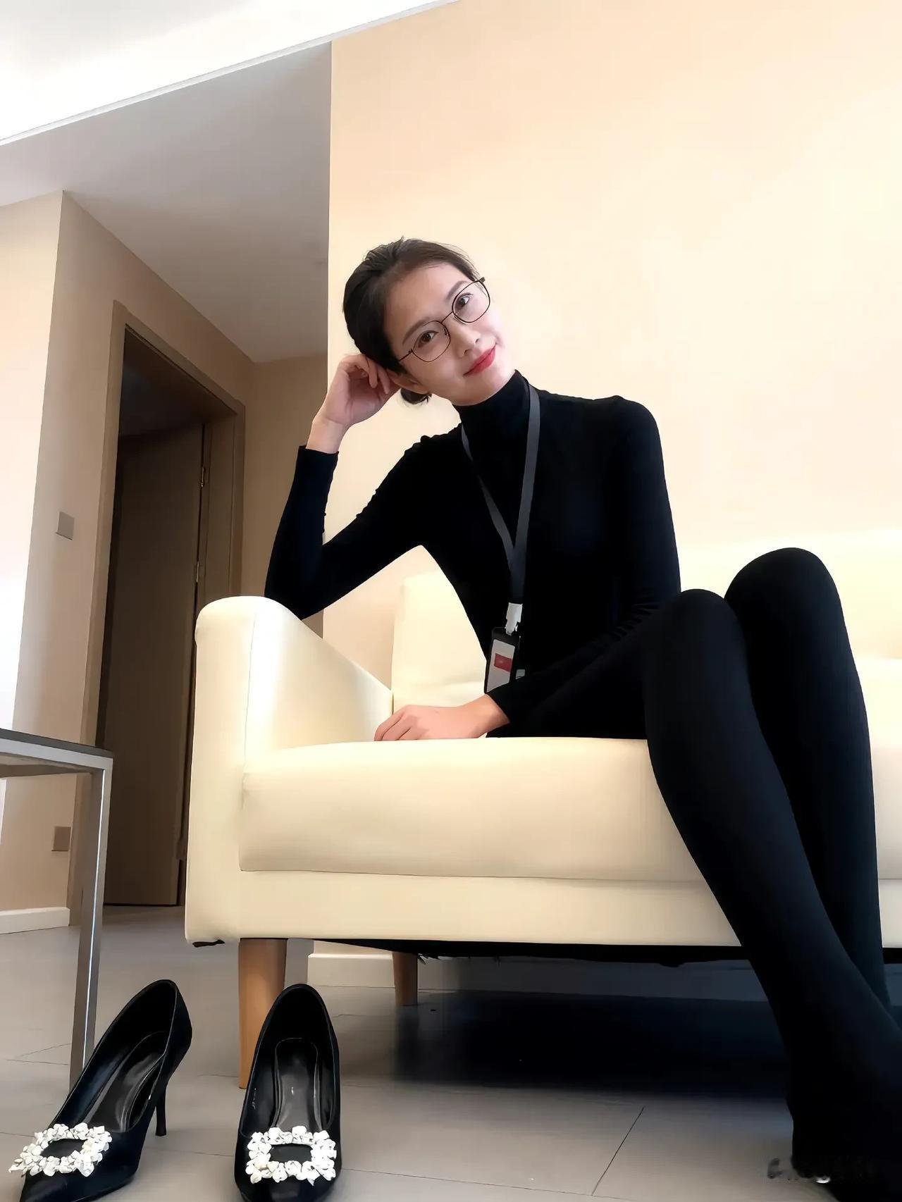 厚黑美学素色系黑东方灰色美学黑黄美学深绿美学黑绸美学黑厚风声