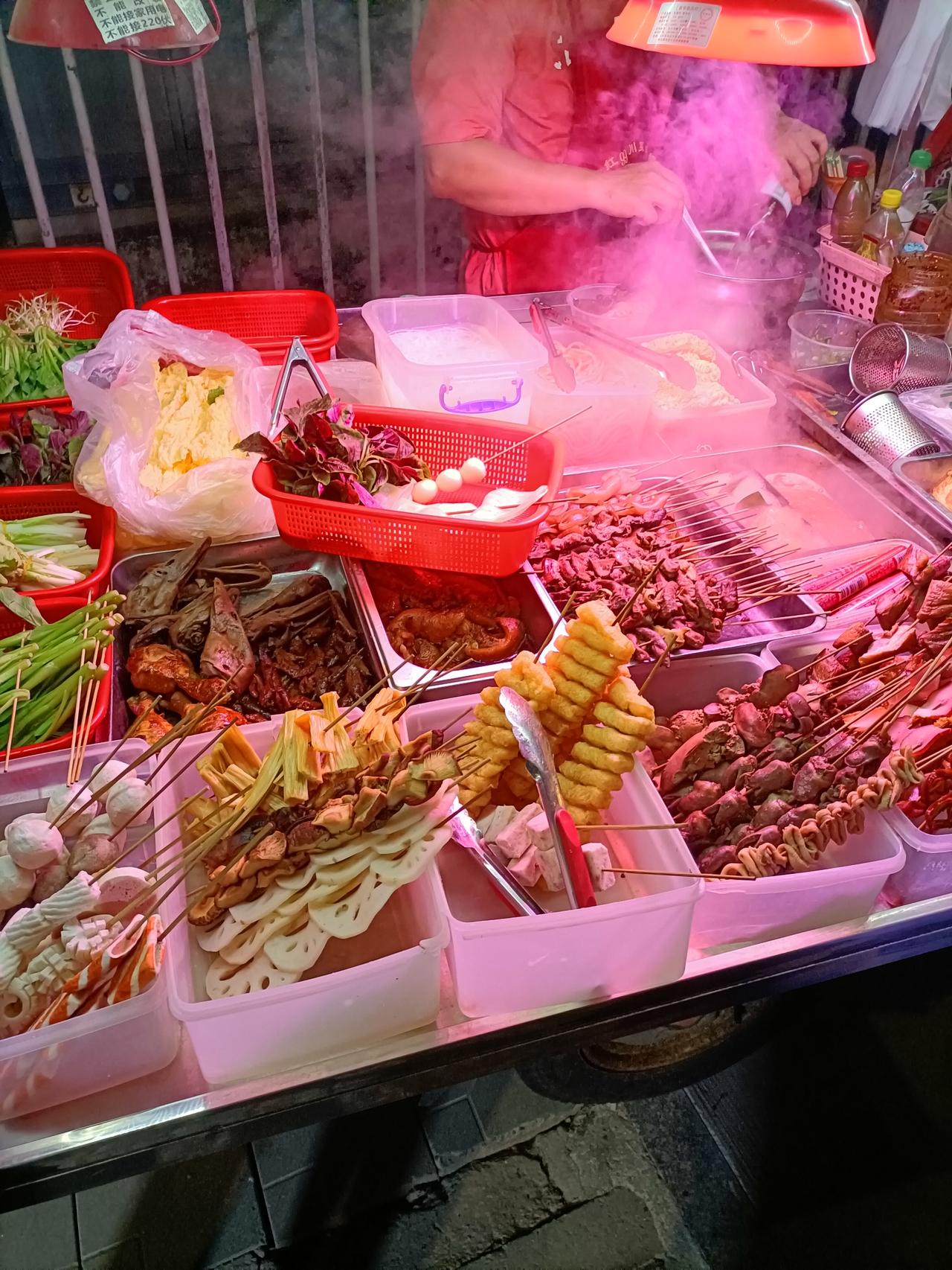 不得不服，大学生的钱是好赚！今天大学生考英语四六级，昨晚给神兽送考听力的专用耳