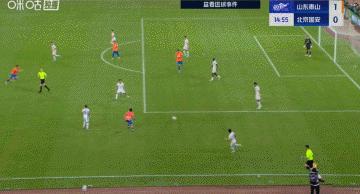 半场0：4！不吹不黑，国安队真是一支神奇的队伍！强的时候是真强，啪啪抢分半程