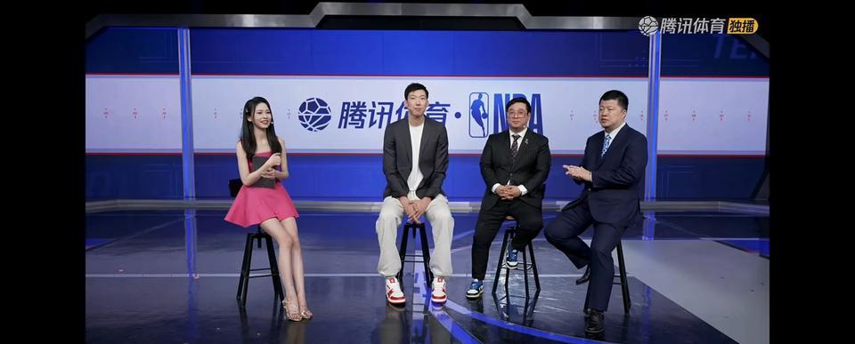 柯凡：以后真的不要叫周琦来了，这货是一句话也接不住啊。快结束柯凡问：欢迎你下次还