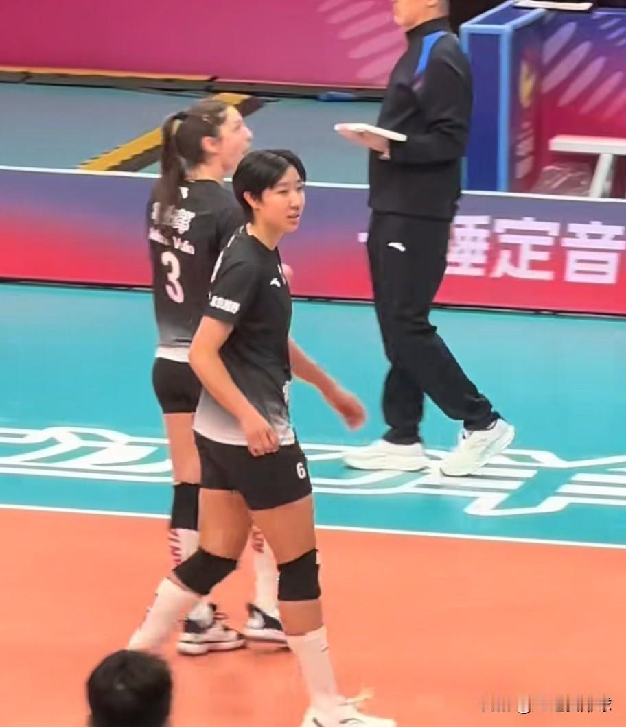 紧瞅董禹含，锁定季雨萧，春节开年季后赛的2个年轻小将将会狠抓球迷的眼球。今天开