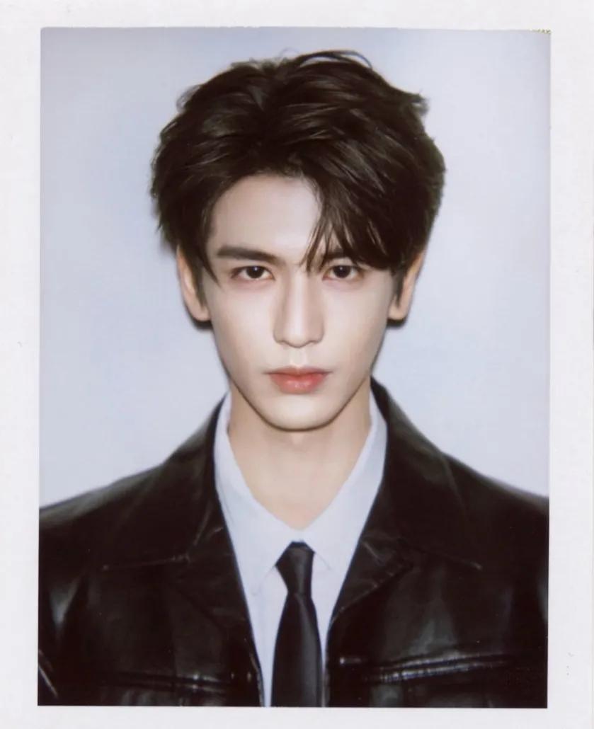 张凌赫做老师也是门面担当！之前看到一位张凌赫粉丝发的视频，彼时张凌赫还是张家