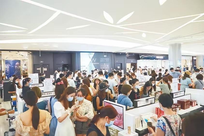 昨晚，和一位日本朋友聊天，他透露了一个令人诧异的消息！​据了解，自从今年6月中