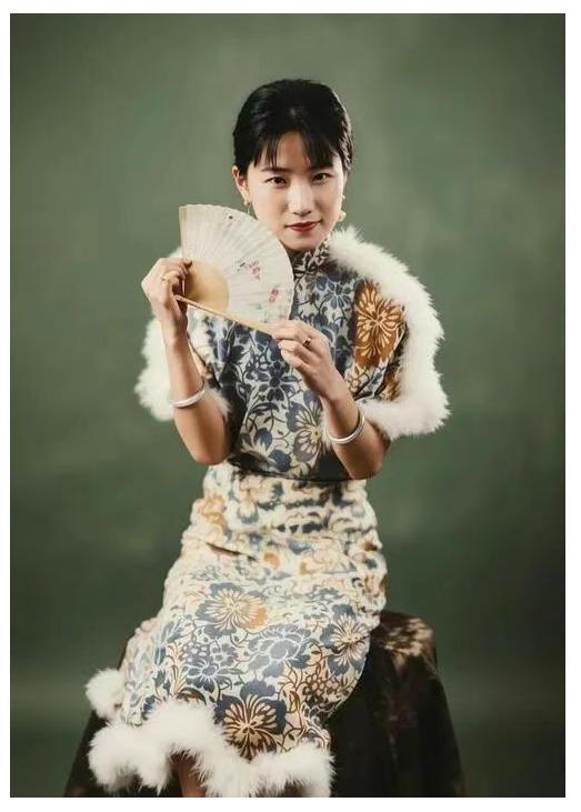 1926年，徐志摩和陆小曼结婚。婚礼上，梁启超对他们破口大骂。他骂徐志摩