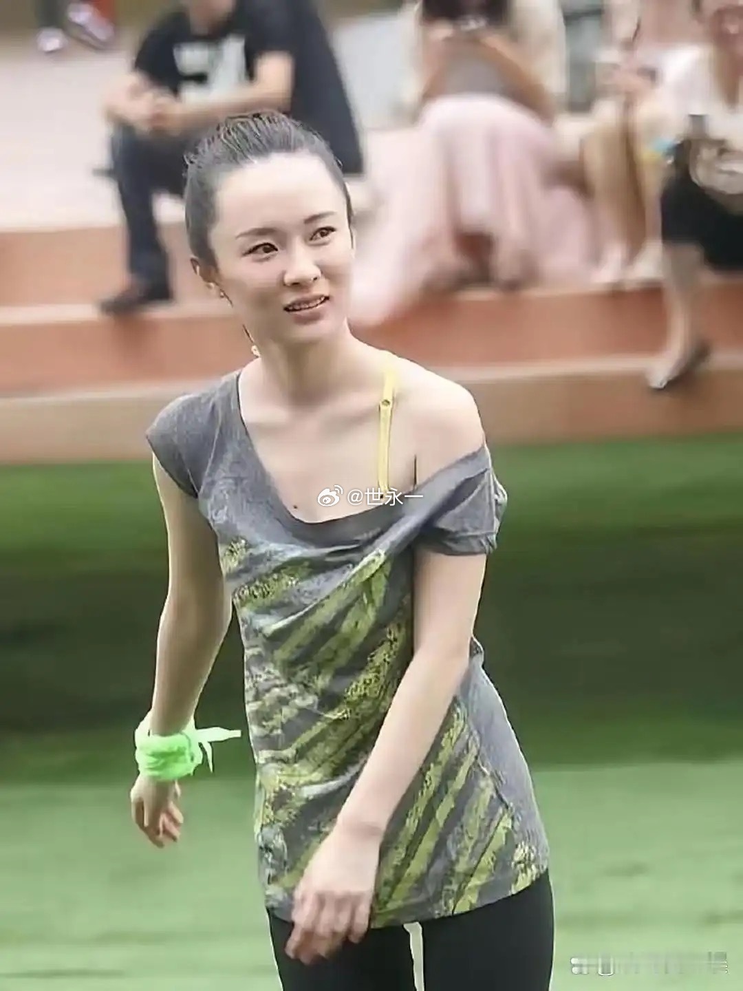 霍思燕早年老照片，妥妥初代小白花长相，清纯灵动美感尽显​​​