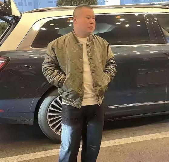 一件7万‍‍的夹克‌，让多‎‍少人对岳云鹏的“草根滤镜”碎了一地。‌‎“一个说相