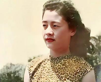 1947年，20岁的徐雯波，嫁给了闺蜜的爸爸，48岁的张大千。新婚夜，徐雯波又羞