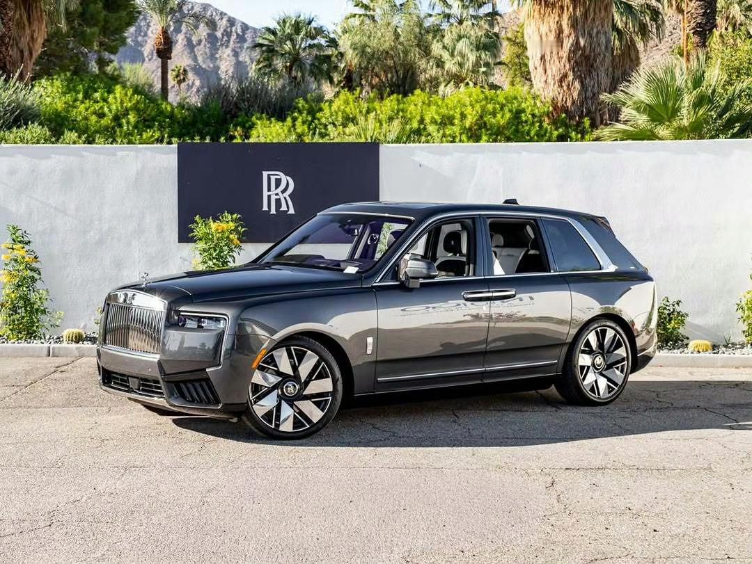 劳斯莱斯Cullinan[墨镜][墨镜]​​​