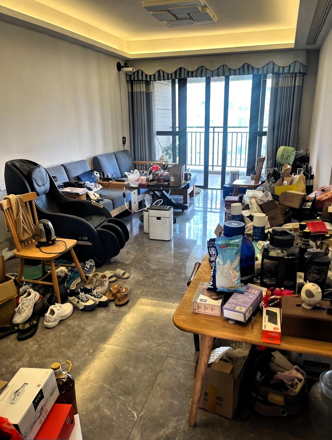 一句道尽世情真相的话：“极致的节俭背后，往往不是贫穷，而是一种深刻的不安全感