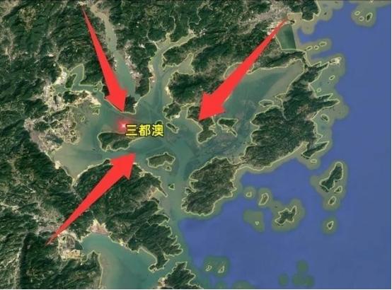 中国藏着一个能停靠上百艘航母的天然深水港！百年前孙中山就点名要建东方大港，连美国