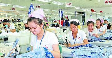 终于清楚了，原来老美是想把越南、柬埔寨等国家的服装厂，都赶到美国去，在美建厂，在