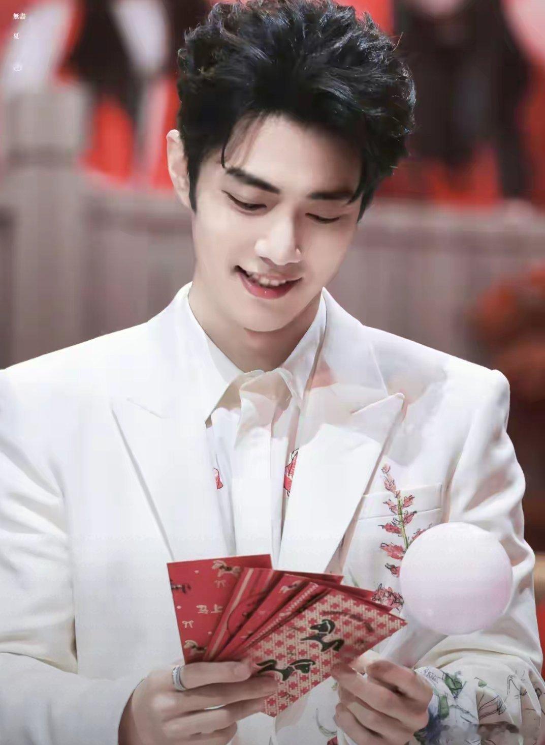 2026北京卫视春晚，做的最正确的一个决定，就是把肖战请了过来，其它的不说，就肖