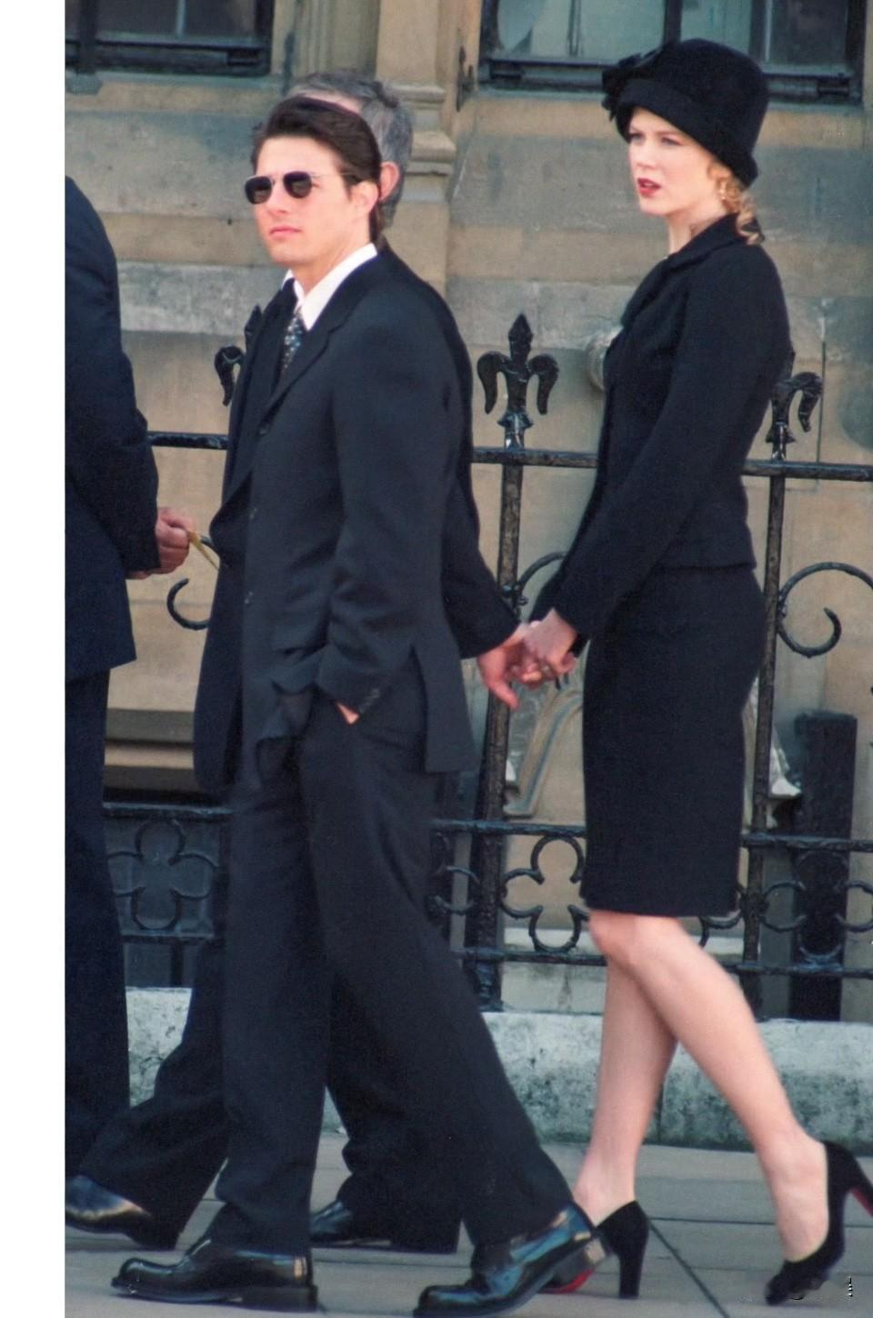 1997年，戴妃葬礼上的妮可基德曼🖤一朵黑玫瑰罢了，妮可鲜少的allbla