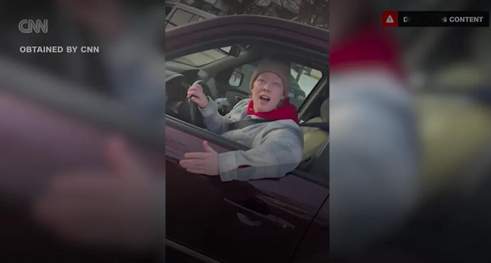 美国街头枪响！37岁妈妈死前笑着说“我不生你气”，这段视频撕裂全网刷到IC