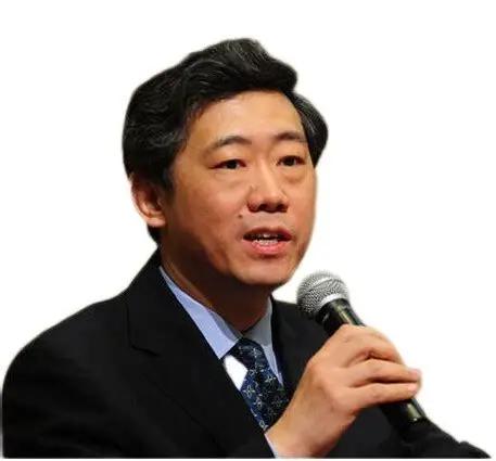 知名经济学者李稻葵公开发声，直言国内企业要是继续靠压榨员工加班牟利，往后路子只会