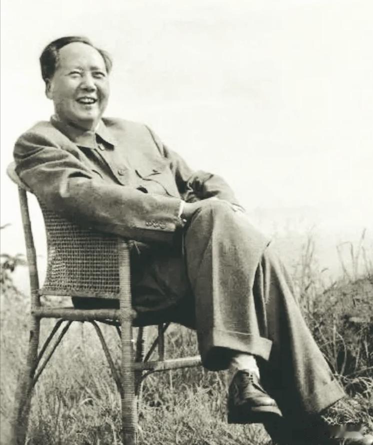 1957年，毛主席在青岛染上重感冒，连续十天不愈，病情日渐严重，而西药治疗不见效