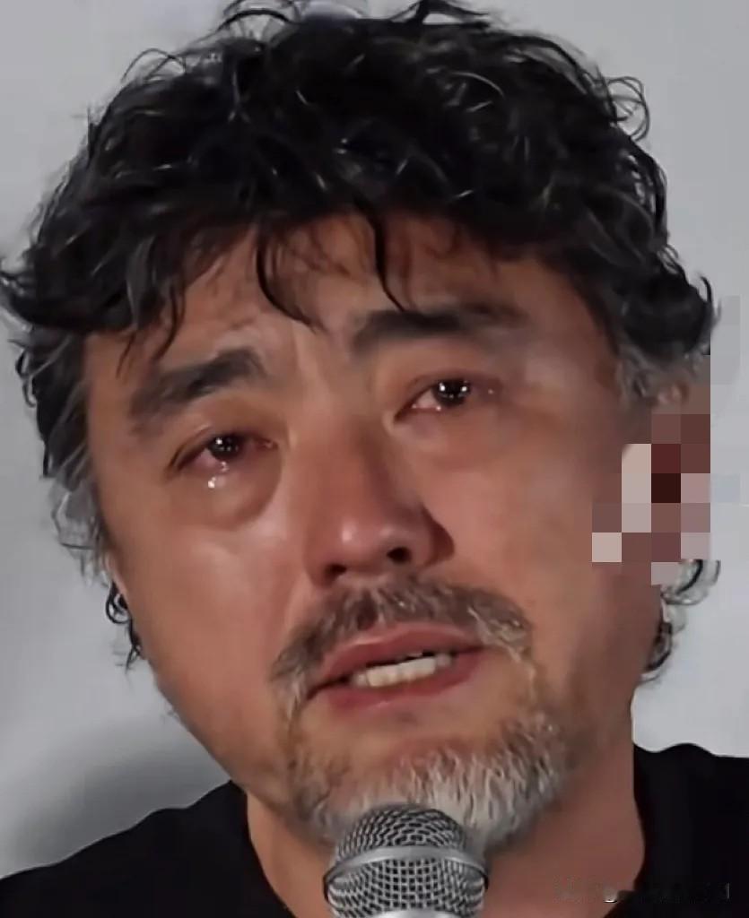 赵林山，堂堂一个大男人，居然哭红了眼！他压根儿没想到，自己筹备11年的电影