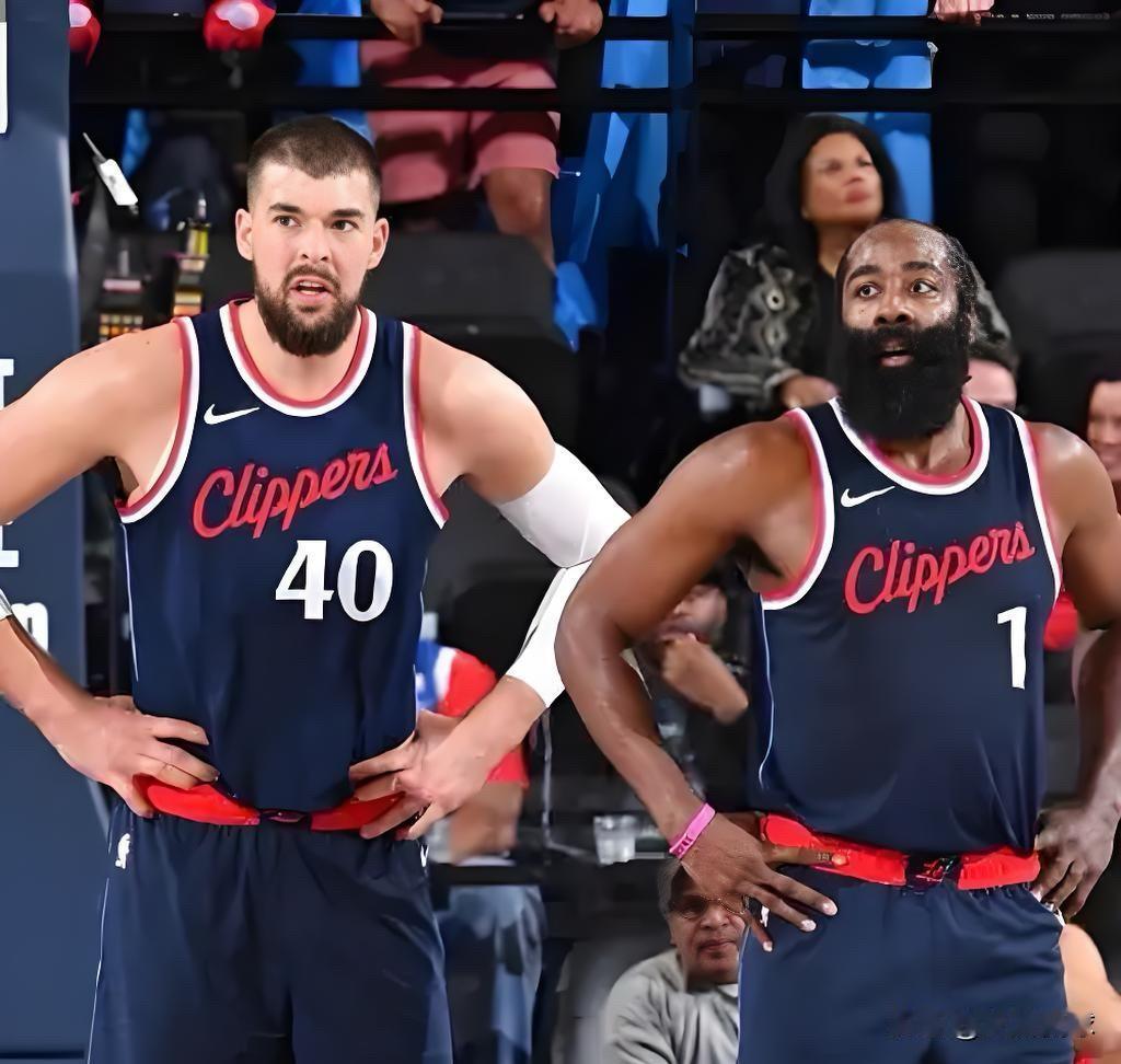 今天如果还能赢开拓者，是不是可以稍微证实，八戒定律了。就是目前现有的阵容配