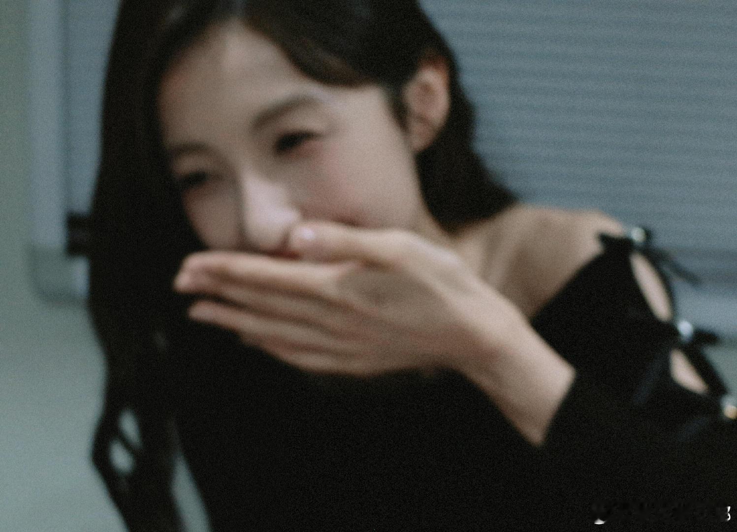 #张子枫#姐姐轻点美​