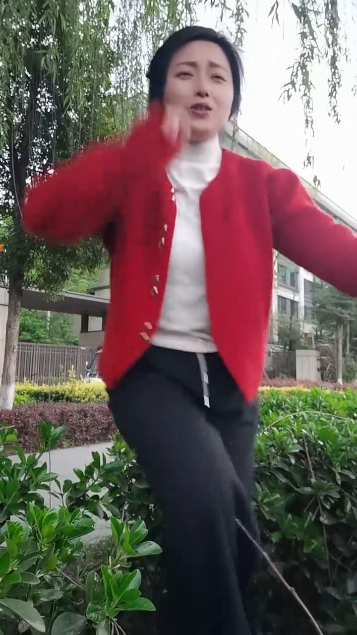 你别笑。