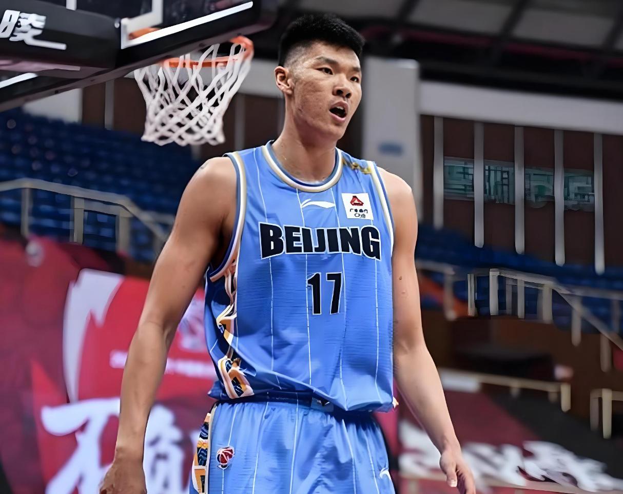 2分，2分！CBA顶薪球员一无是处，球迷：北京队被他坑惨了昨晚，CBA联赛杯，