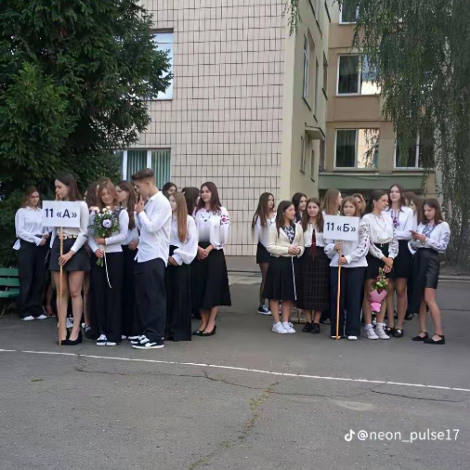 乌克兰新学期开始了一个班只有个别男生的情况不少，男生去哪了？​​​