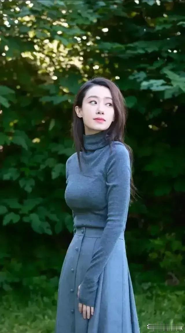 张小斐这身材也太绝了，真的让人狠狠羡慕！