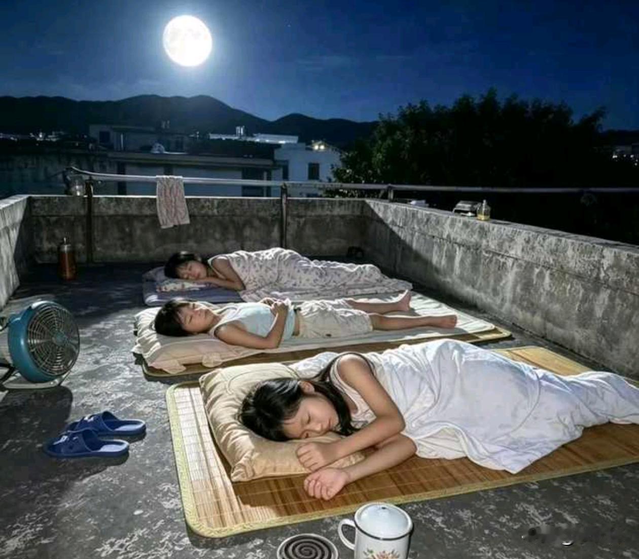 谁小时候这样睡过？