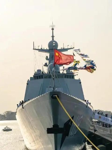 无论是中国的导弹，还是中国的航母，日本都不怕，日本怕的只有两点，一是中国的继续加